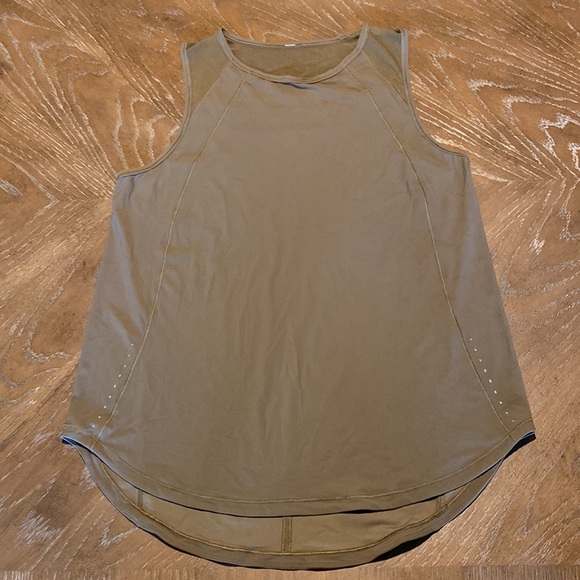 Lululemon Sculpt tank - Picture 2 of 7